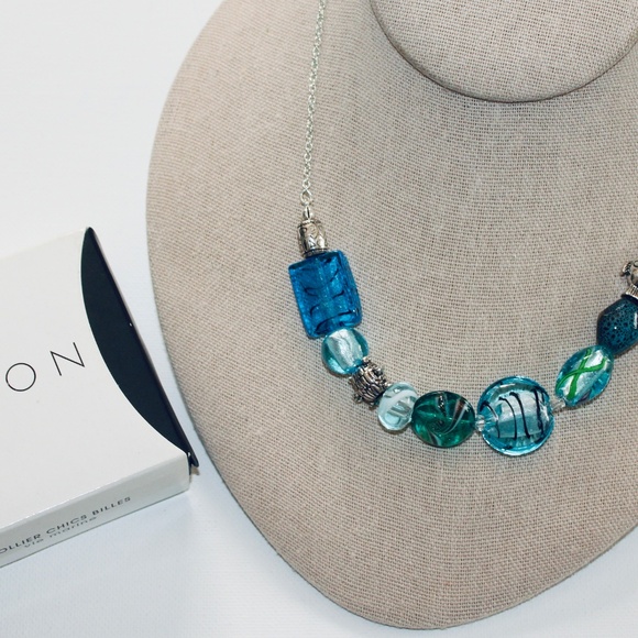 Avon Beaded Chic Necklace “Sealife” - Picture 2 of 4